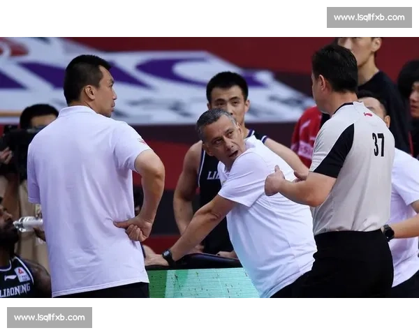 “黑哨”传闻再起，2026世界杯裁判公正性存疑