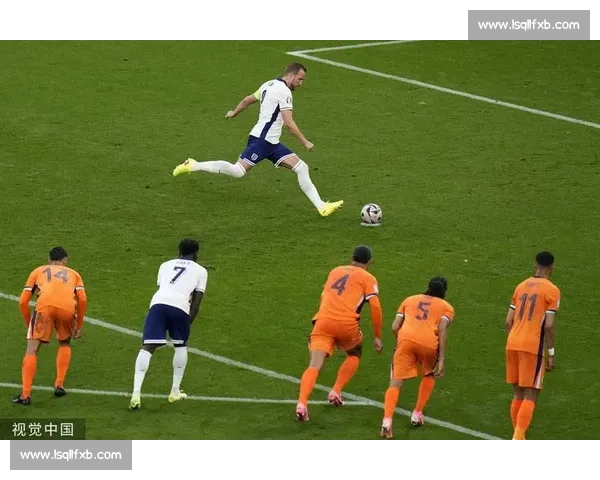 法甲赛场上的争议判罚,谁在操纵比赛 法甲赛场上的争议判罚,谁在操纵比赛