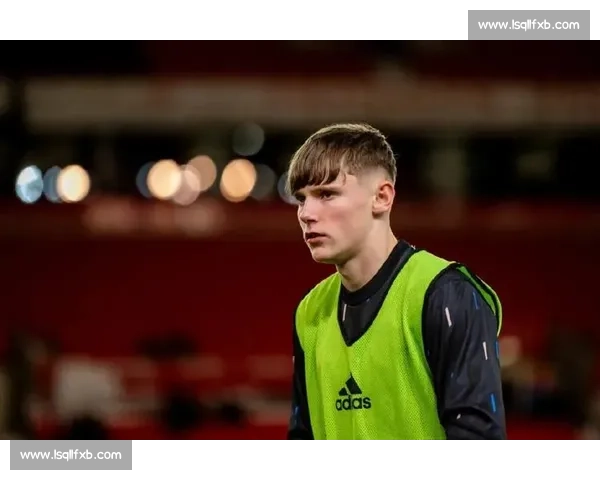 重磅！里昂官宣大牌外援加盟，这阵容要起飞啊！